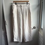 Aritzia ‎ The Effortless Pant Cropped CruiseLinen 12 workwear minimalist holiday Photo 1