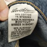 Levi's Levi Strauss Signature Women's Size 14 Short Bootcut Medium Wash Blue Jeans Photo 5