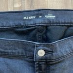 Old Navy NEW  Mid-Rise Built In Warm Black-Wash Boyfriend Jeans Plus Sz 28 Photo 3