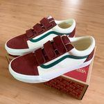 Vans  Old Skool V Burgundy Women 9.0
US Mens 7.5 US Photo 1