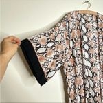 Animals print snake print with black trim open kimono 100% viscose Size XL Photo 5