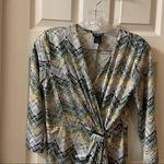 Soho Apparel LTD. Grey Multicolor Chevron V Neck Dress size Small Photo 4