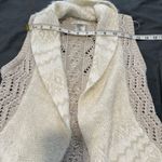 Max Studio Women’s Sz: M Open Knit Faux Fuzzy Edging Open Sweater Vest. Photo 6