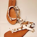 Schutz Courtney Studed Wrap Sandal White Gold Size 6B Photo 4