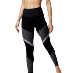 Alo Yoga  Alo Soft Black & Gray Sheila 7/8 Leggings Tights Photo 0