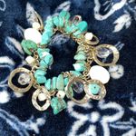 Source Unknown Turquoise Chip Charm Bracelet gold-toned accents pearl elements & crystal charms Photo 2