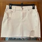 Gap  Women White Distressed Denim Skirt Size 26R Photo 0