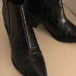 Marc Fisher women black embossing Chelsea Rental 2 boots US 8.5 narrow Photo 4