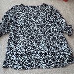Well Worn Short sleeve floral top Photo 0