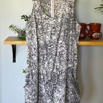 Forever 21 White and Navy Shorts Romper Jumpsuit One Piece Size Large Photo 1