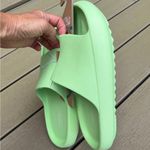 Mad love Trendy  Star Slides Mint Green Beach Pool Shoes Sandals Womens 8 Comfy Photo 1