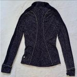 Lululemon Briskly Run 1/2 Zip Up Jacket size 4 Photo 8