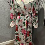 Victoria's Secret 🌺VINTAGE VICTORIA SECRET GOLD LABEL FLORAL AND LACE BATHROBE SIZE MEDIUM🌺 Photo 0