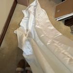 Boutique Wedding Dress Photo 3