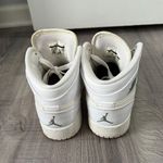 Nike Jordan 1 Mid Photo 3