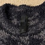 SKIMS  Boucle Knit Unisex Pullover Sweater in Onyx Houndstooth Grey Size S / M Photo 5