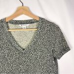 Athleta  Breezy Scoop V-Neck Animal Print Short Sleeve T-Shirt XXS Photo 3