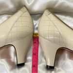 Salvatore Ferragamo Heels Beige Quilted Bow Size 10 Leather Classic Elegant Chic Photo 13