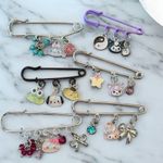 Hello Kitty Set of  and Friends Pins Photo 0
