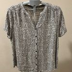 Amazon Essential women’s short sleeve animal print button front NWOT Photo 1