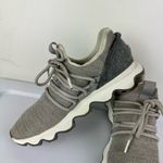 Sorel  Kinetic Lace Sneaker Sz 7 Grey Casual Shoe Photo 9
