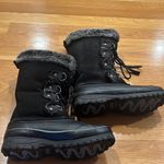 Khombu  womens jolie  lace up faux fur winter boots size 9 Photo 3