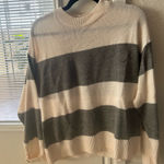 Divided  sweater  Photo 0