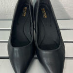Kenneth Cole  REACTION Bexx Plain Pumps Size 9.5 NWOT Photo 0