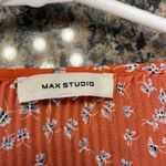 Max Studio  Pleated Red Orange Floral Flowers Bell Sleeves Size Large EUC #0999 Photo 7