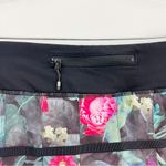 Lululemon  Run Pace Setter Skirt 4 Way Stretch in Curious Jungle Multi Black Photo 6