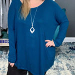 Umgee Stretch Tunic Blouse Women's Size Small Blue Asymetrical Hem Long Sleeve Photo 0