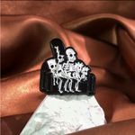 Skull Style Anime Character Metal Enamel Skull Pin‎ Halloween Clothing Lapel Black Photo 1