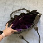 Mondani Metallic Gray Y2k Shoulder Bag Photo 5