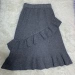 Gray ruffle skirt Photo 1