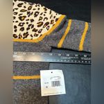 BeachLunchLounge  Gray and Cream Crew Neck Sweater size Small NWT Photo 8