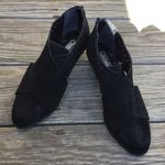 Carlos Santana Laser cut leather booties🍃🍂 Photo 2