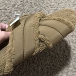 Aerie Slippers Photo 3