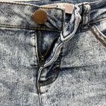 No Boundaries Y2K  Women's Denim Shorts Embroidered Acid‎ Wash Raw Hem 9 Photo 5