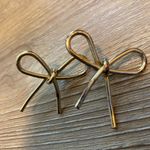 1980s Gold Bow Earrings Photo 0