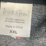 Trick R Treat Sam
Crop Shirt Spirit Halloween NWOT
Black Button Photo 6