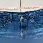 Levi's  Strauss 501 Jean Shorts Womens Sz W29 Blue Denim Raw Frayed Hem Shortie Photo 5