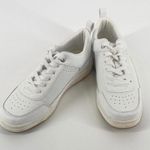 Stylish White Sneakers Photo 5