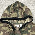 Adidas  Originals R.Y.V. Jacket Womens Small Camo Windbreaker 2022 Hooded Nylon Photo 3
