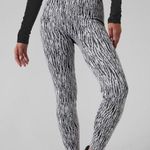 Athleta Flurry Elemental Black & White Tight Leggings Women’s Size M Medium Photo 0