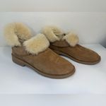 UGG  McKay Chelsea Bootie Chestnut Sheepskin Ankle Boots Women’s Size 8 Photo 3