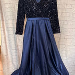 La Vetir Dark Elegant Navy Sequin Gown Dress wedding Dresses Blue Size 12 Photo 0
