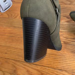 Indigo rd. ankle moto booties block heel green size 7.5 Photo 6