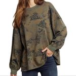 Rails  Reeves Knox‎ Camo Raw Hem Oversized Sweatshirt Medium 801-361A-2275 Photo 0