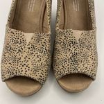 Toms  Michelle slip-on wedges peep toe sandals cheetah print womens Size 7W Photo 3