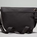 Lululemon All Night Festival Bag 5L Gold Hardware NWT Photo 2